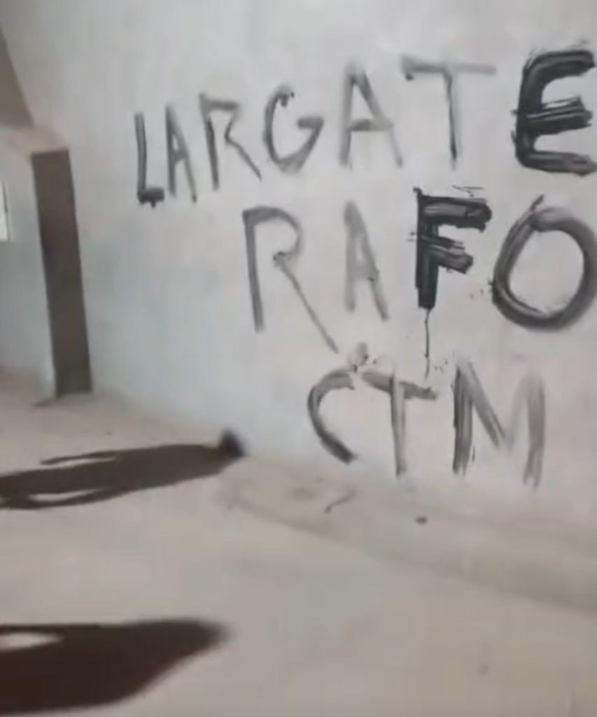 image-6-853x1024 En el Rímac Hinchas de  Sporting Cristal enfurecen con el presidente Joel Raffo y el DT Guillermo Farré  exigen su despido inmediato tras goleada en Copa Libertadores