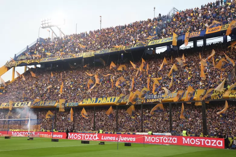 IMG_0285-1 Las hinchadas más destacadas del fútbol argentino: pasión que trasciende los 90 minutos
