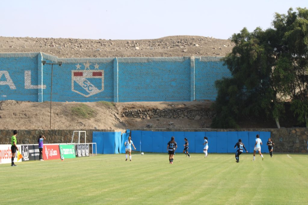 WhatsApp-Image-2025-05-16-at-6.05.26-PM-1024x682 Sporting Cristal arrasa 8-0 a Real Áncash en La Florida y consolida su poderío en la Liga Profesional Femenina