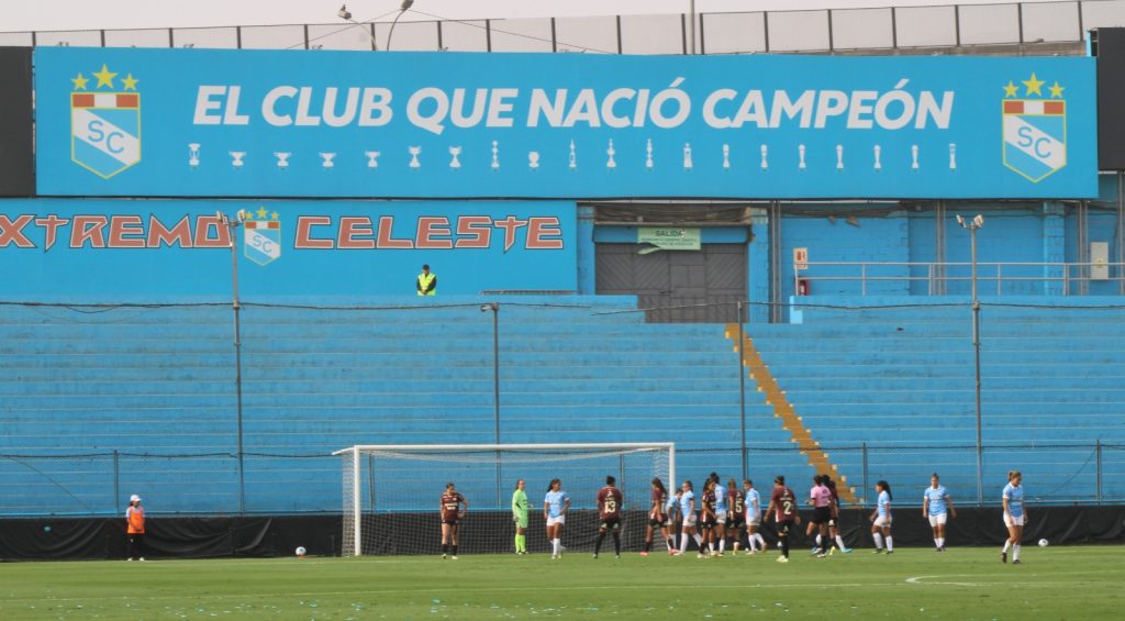WhatsApp-Image-2025-05-21-at-7.29.35-PM-2-1024x565 Sporting Cristal frena a Universitario y le arrebata el pleno de victorias en la Liga Femenina 2025