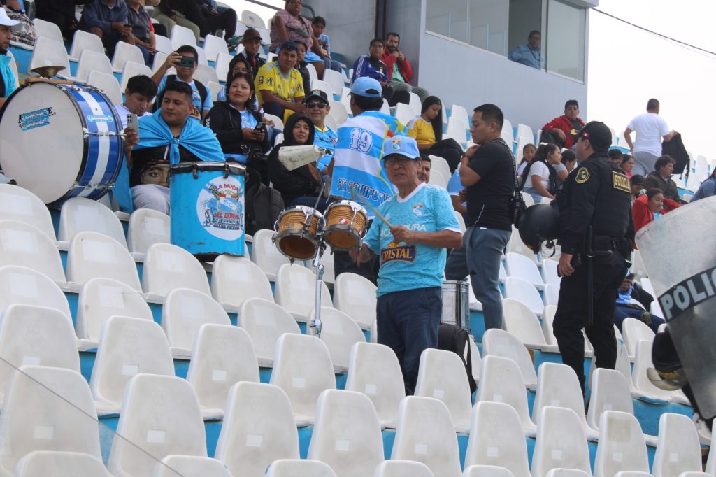 WhatsApp-Image-2025-05-21-at-7.32.47-PM-2-1024x682 Sporting Cristal frena a Universitario y le arrebata el pleno de victorias en la Liga Femenina 2025