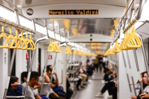image-7 Línea 2 del Metro: moderno sistema de puertas automáticas evita accidentes [video]