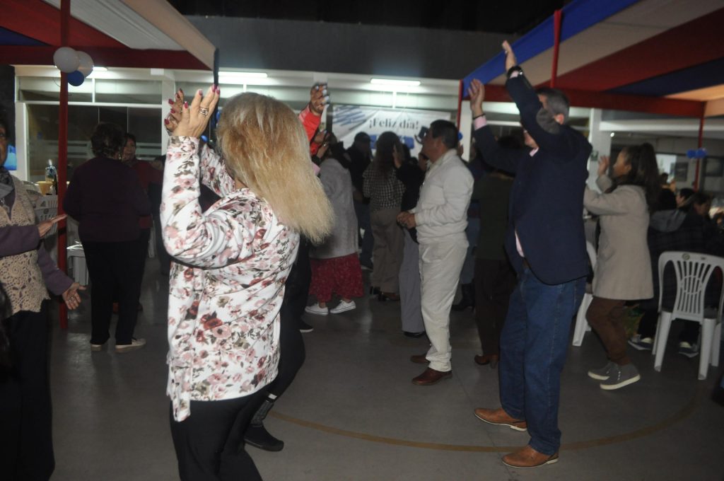 1-1024x680 San Borja celebró el Día del Padre con una tarde inolvidable de música, baile y unión vecinal