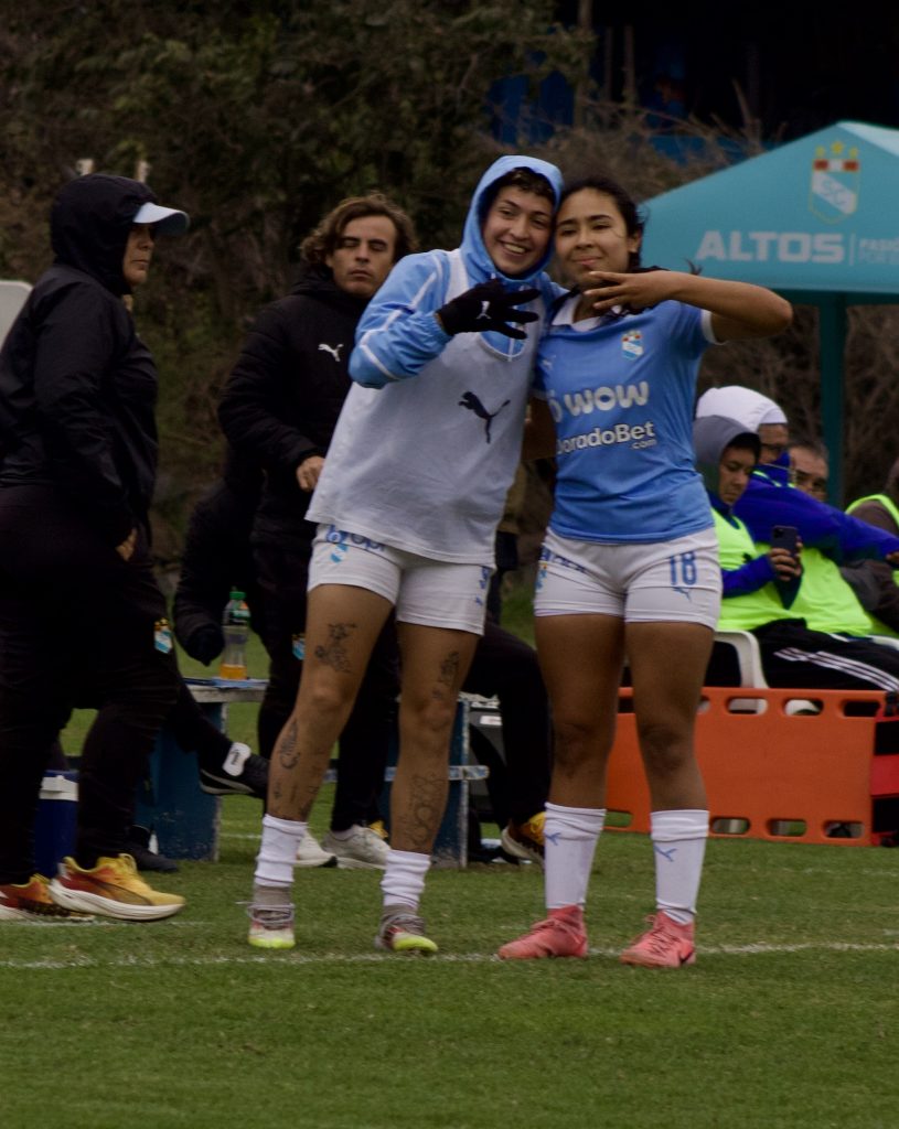 IMG_0739-815x1024 Sporting Cristal goleó a UNSAAC y se trepó a la cima del Clausura en la Liga Femenina