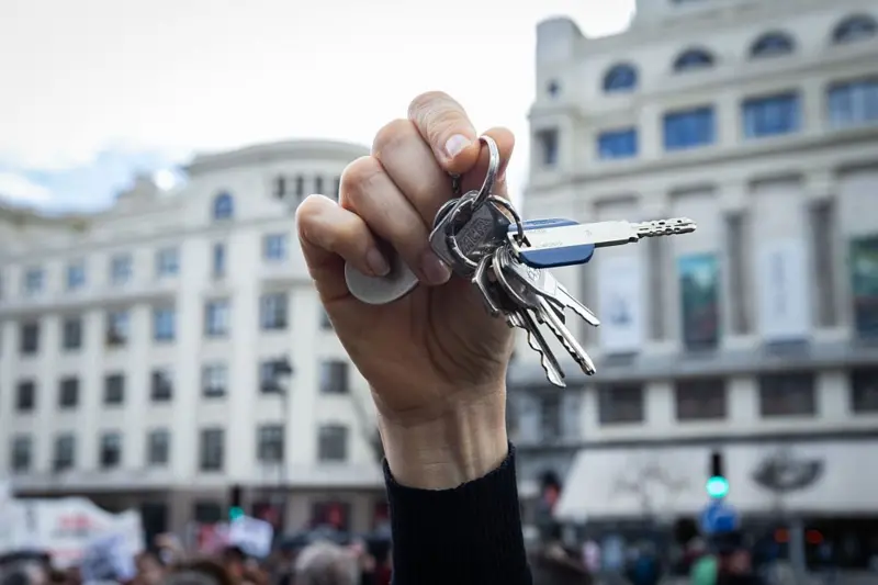 IMG_0876 España enfrenta una emergencia habitacional: precios al alza, casas vacías y jóvenes que no logran independizarse