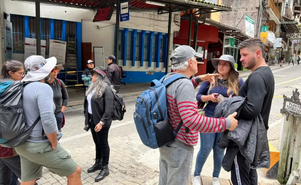 image-50 Policía Nacional garantiza traslado de turistas en Machu Picchu y alerta sobre el impacto del paro en la imagen del Perú