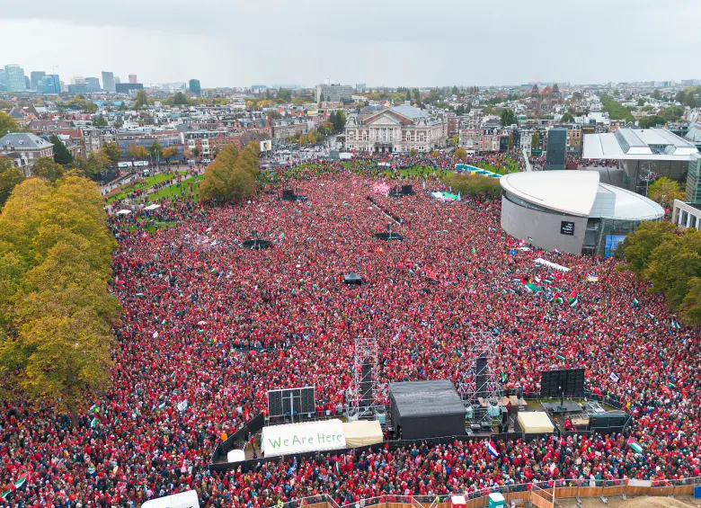 IMG_1075 Ola mundial de apoyo a Palestina: 250 mil personas marchan en Ámsterdam mientras continúa la guerra entre Israel y Palestina