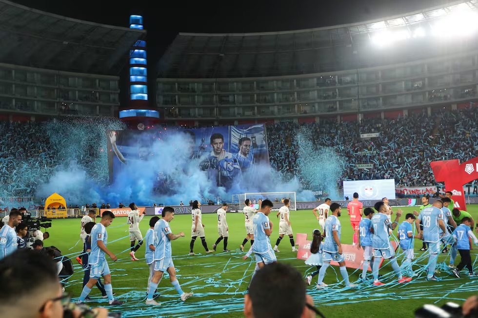 IMG_1092 El clásico moderno entre Sporting Cristal y Universitario podría jugarse sin público por marcha nacional del 15 de octubre