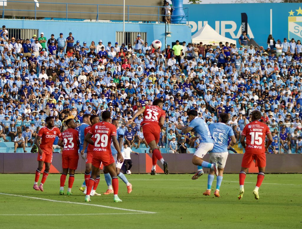 IMG_2434-1024x778 El Gallardo fue una verdadera fiesta: Sporting Cristal celebró con triunfo en la Tarde Celeste 2026